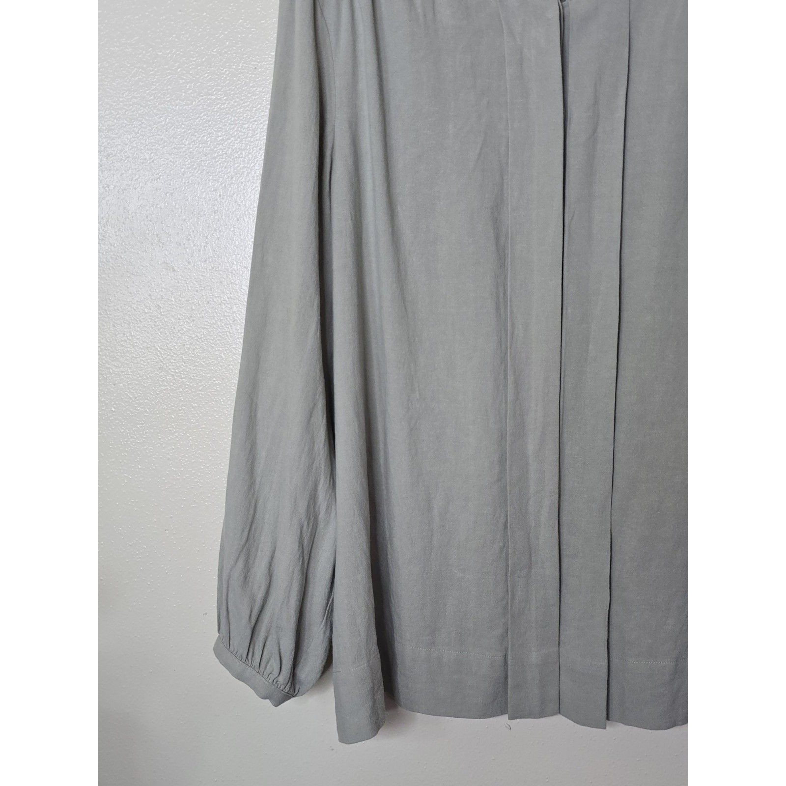 Poetry Ecovero Viscose & Linen Blouse Womens 18 Sage Green Collarless Shirt — image 5 of 8
